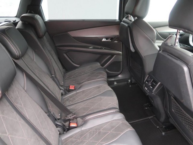 Peugeot 5008  2.0 BlueHDi 