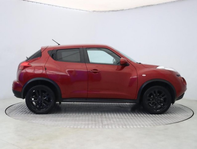 Nissan Juke  1.6 i 