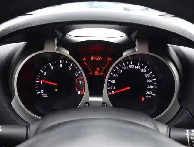Nissan Juke  1.6 i 
