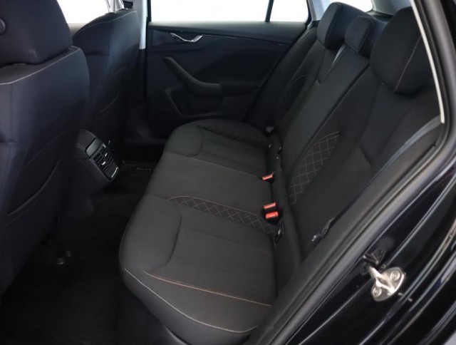 Škoda Kamiq  1.0 TSI 
