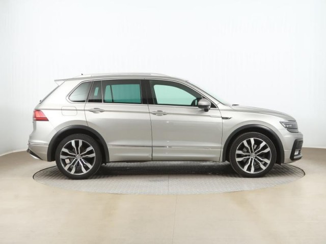Volkswagen Tiguan  2.0 TSI R-Line