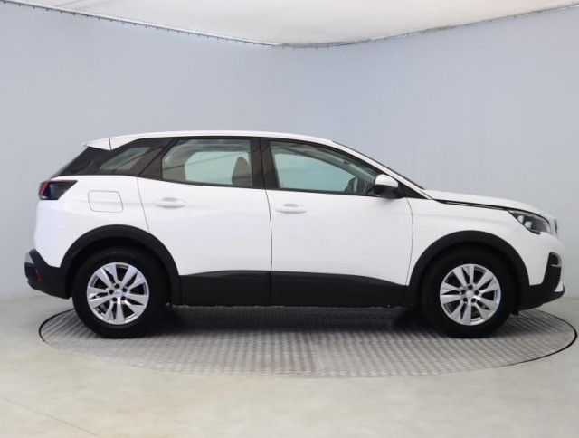 Peugeot 3008  1.2 PureTech Active