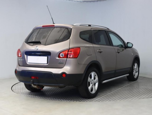 Nissan Qashqai  2.0 dCi 