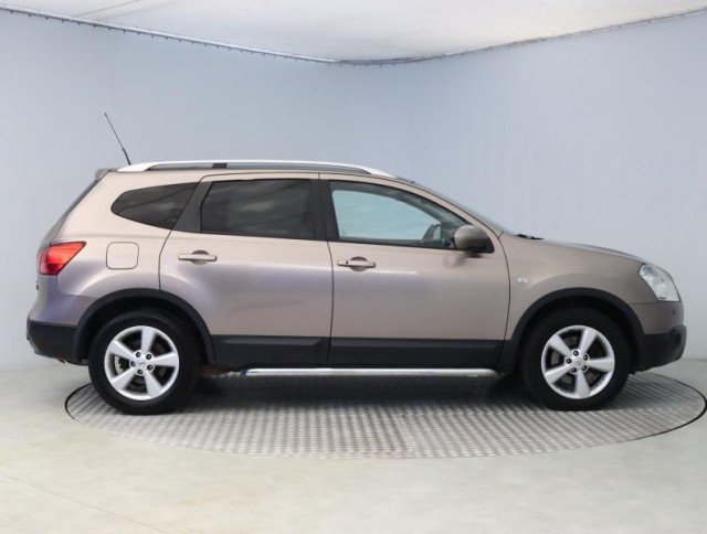Nissan Qashqai  2.0 dCi 
