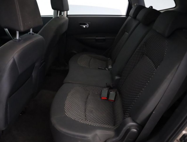 Nissan Qashqai  2.0 dCi 