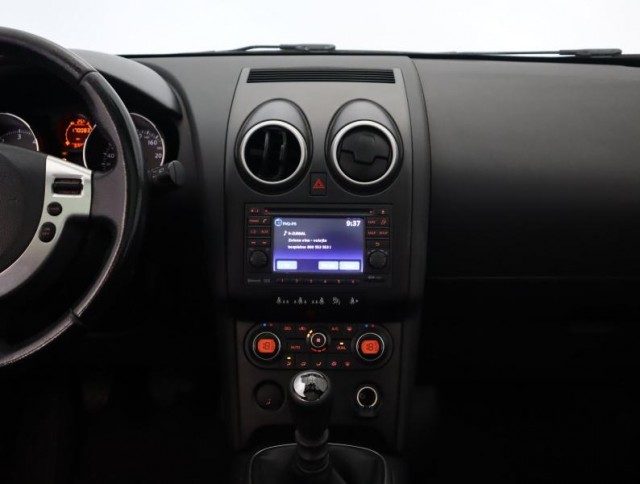 Nissan Qashqai  2.0 dCi 
