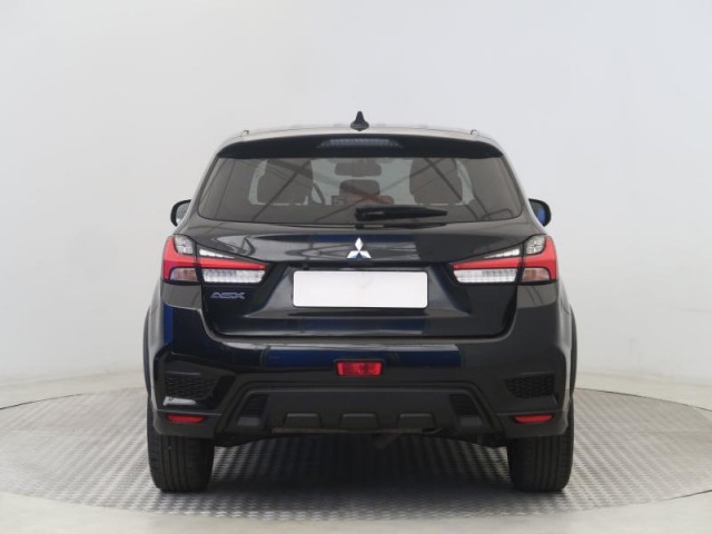 Mitsubishi ASX  2.0 MIVEC 