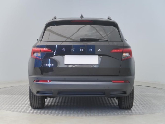Škoda Karoq  1.0 TSI Ambition