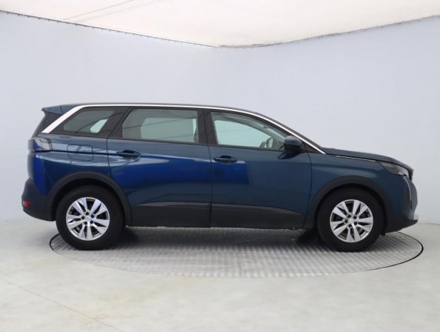 Peugeot 5008  1.5 BlueHDi 