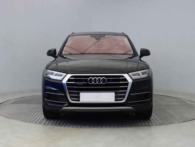 Audi Q5  2.0 TDI 
