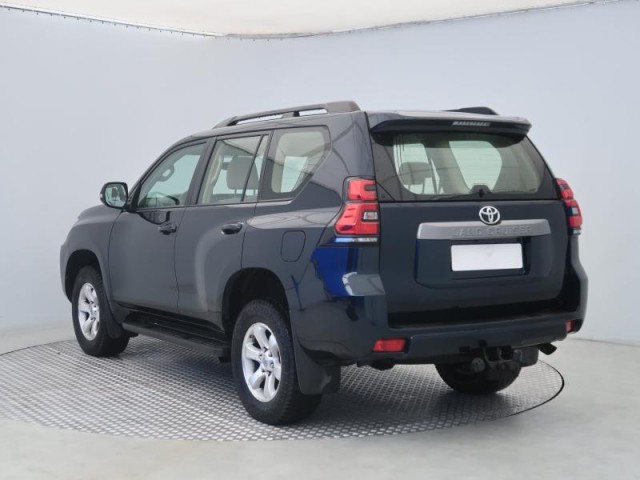 Toyota Land Cruiser  2.8 D-4D 