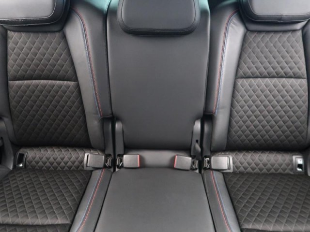 Škoda Karoq  1.6 TDI Style