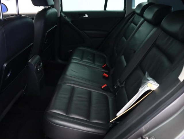 Volkswagen Tiguan  2.0 TDI 
