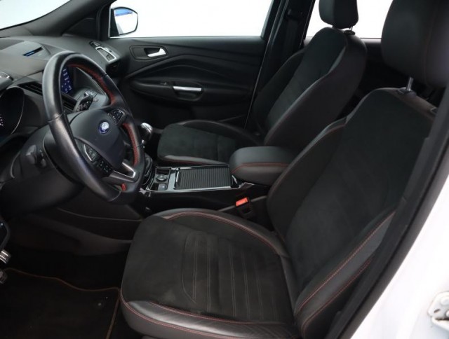 Ford Kuga  1.5 EcoBoost ST-Line