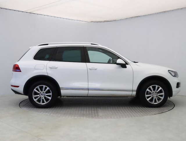 Volkswagen Touareg  3.0 TDI 