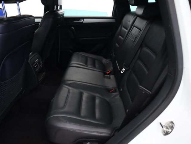 Volkswagen Touareg  3.0 TDI 