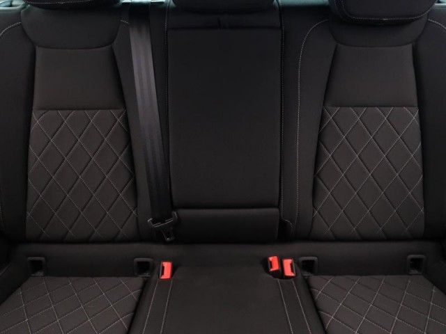 Škoda Karoq  1.5 TSI Sportline