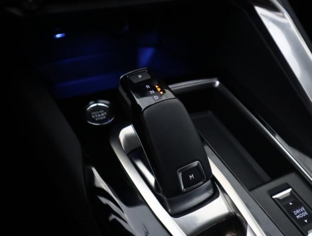 Peugeot 3008  1.2 PureTech Allure Pack