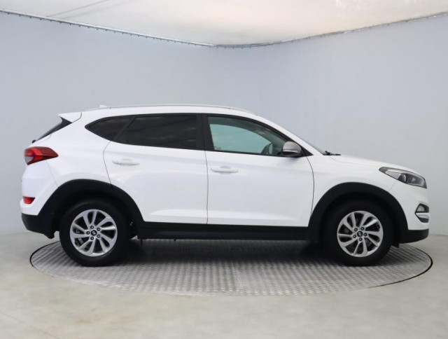 Hyundai Tucson  1.7 CRDi 