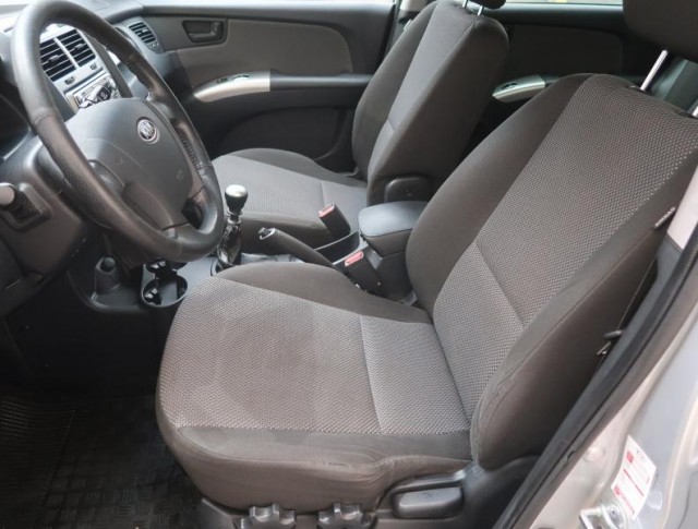 Kia Sportage  2.0 CRDi 