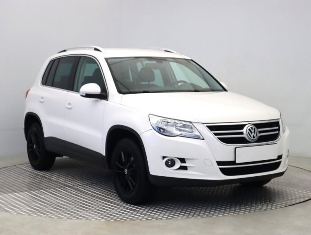 Volkswagen Tiguan  2.0 TSI 