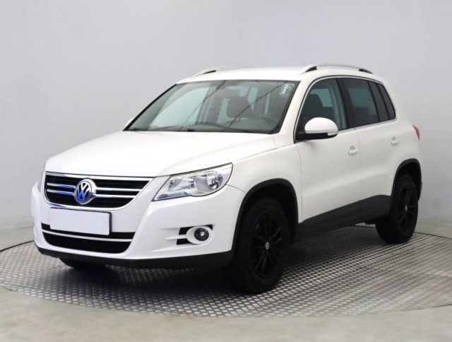 Volkswagen Tiguan  2.0 TSI 