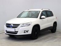 Volkswagen Tiguan  2.0 TSI 