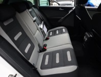 Volkswagen Tiguan  2.0 TSI 