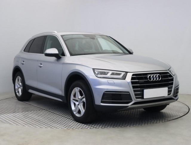 Audi Q5  2.0 TDI sport