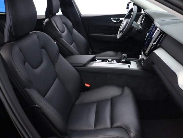 Volvo XC60  B4 AWD 