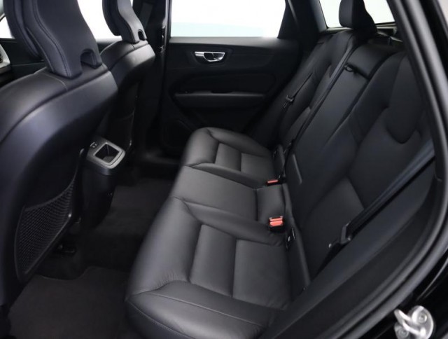Volvo XC60  B4 AWD 