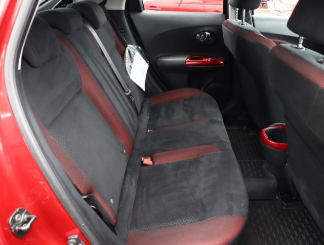 Nissan Juke  1.6 i 