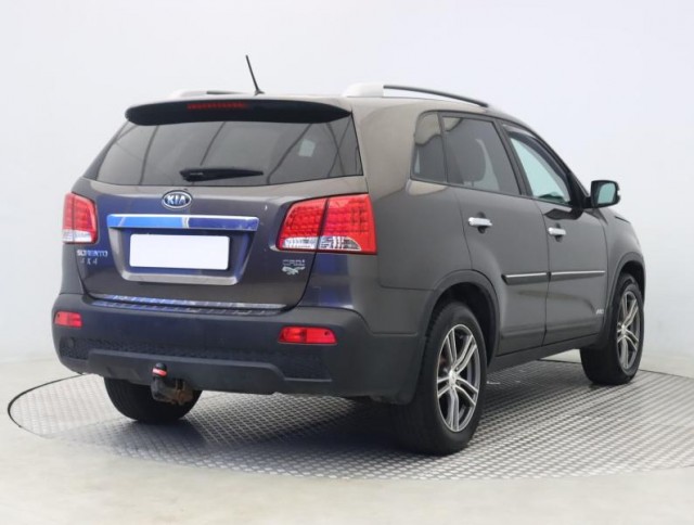 Kia Sorento  2.2 CRDi 