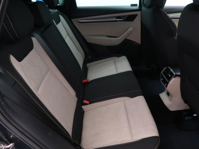 Škoda Karoq  1.5 TSI 