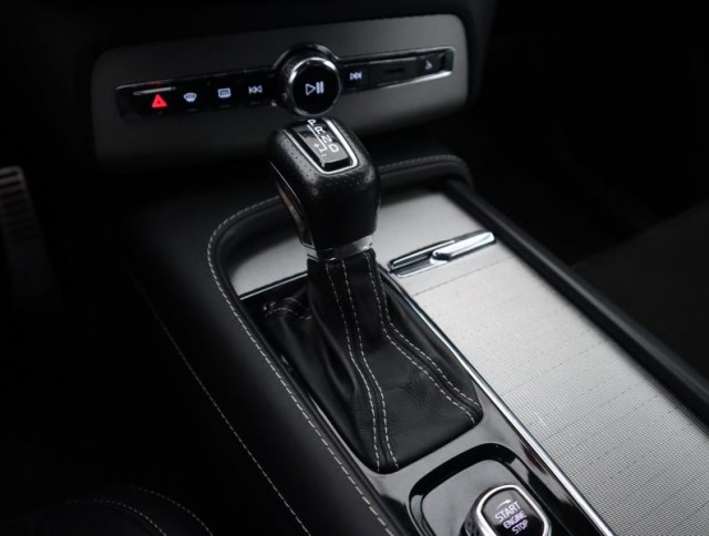 Volvo XC90  D5 AWD R-Design