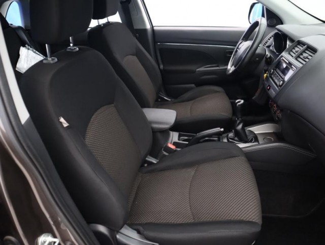 Mitsubishi ASX  1.6 MIVEC Inform