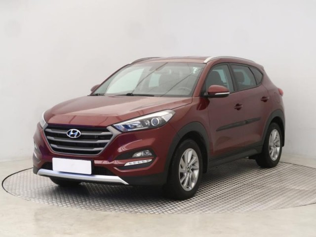 Hyundai Tucson  2.0 CRDi Trikolor