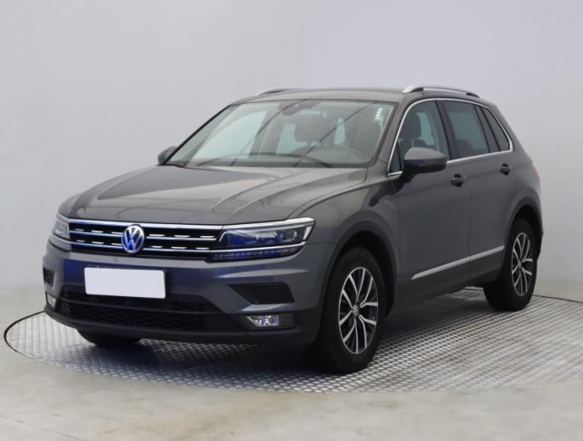 Volkswagen Tiguan  2.0 TSI 