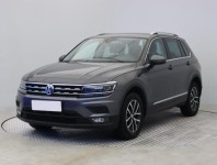 Volkswagen Tiguan  2.0 TSI 
