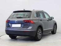 Volkswagen Tiguan  2.0 TSI 