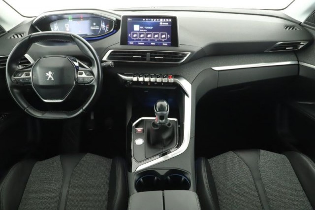 Peugeot 3008  1.2 PureTech 