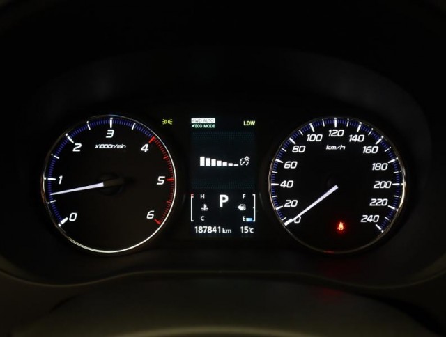 Mitsubishi Outlander  2.2 DI-D Intense