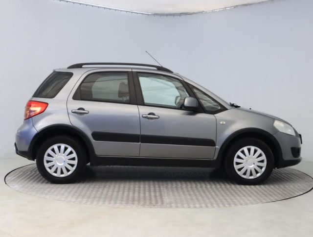 Suzuki SX4  1.6 VVT 