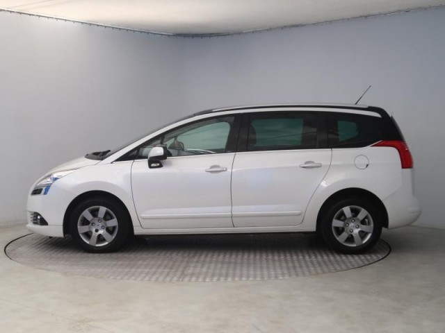 Peugeot 5008  2.0 HDI 
