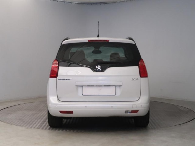 Peugeot 5008  2.0 HDI 