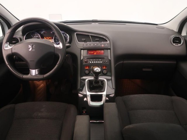 Peugeot 5008  2.0 HDI 