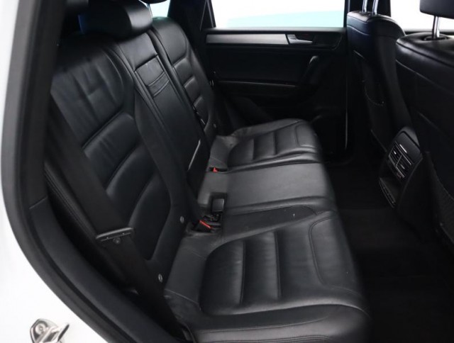 Volkswagen Touareg  3.0 TDI 