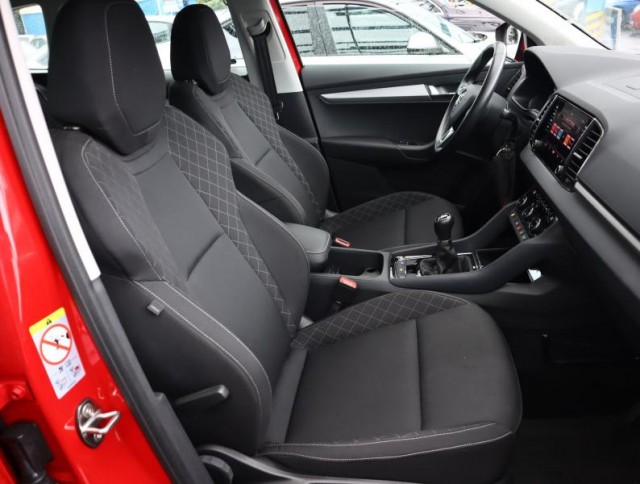 Škoda Karoq  1.0 TSI Ambition