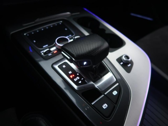 Audi Q7  3.0 TDI S-Line