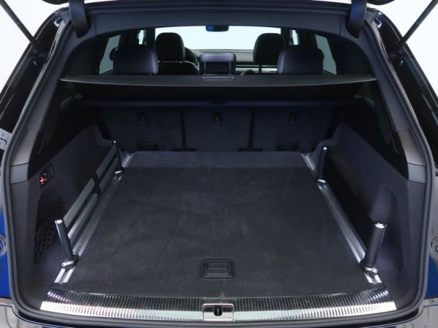 Audi Q7  3.0 TDI S-Line